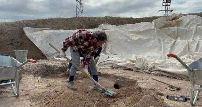 Afyonkarahisar'da insanlık tarihine ışık tutacak kazı