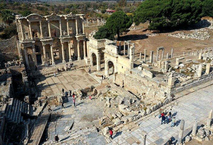 Efes'te bin 400 yıllık beslenme alışkanlığı dönemin kültürüne dair bilgiler veriyor