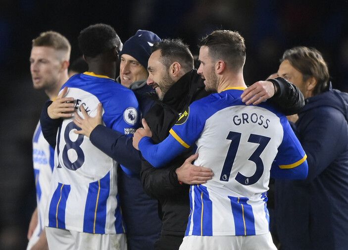 Brighton, sahasında Liverpool'u 3-0 yendi