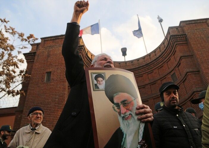 İran'da casuslukla suçlanan eski bakan yardımcısı idam edildi