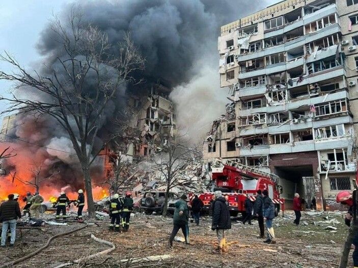 Rusya'dan Ukrayna'nın Dnipro kentine füzeli saldırı: 5 ölü